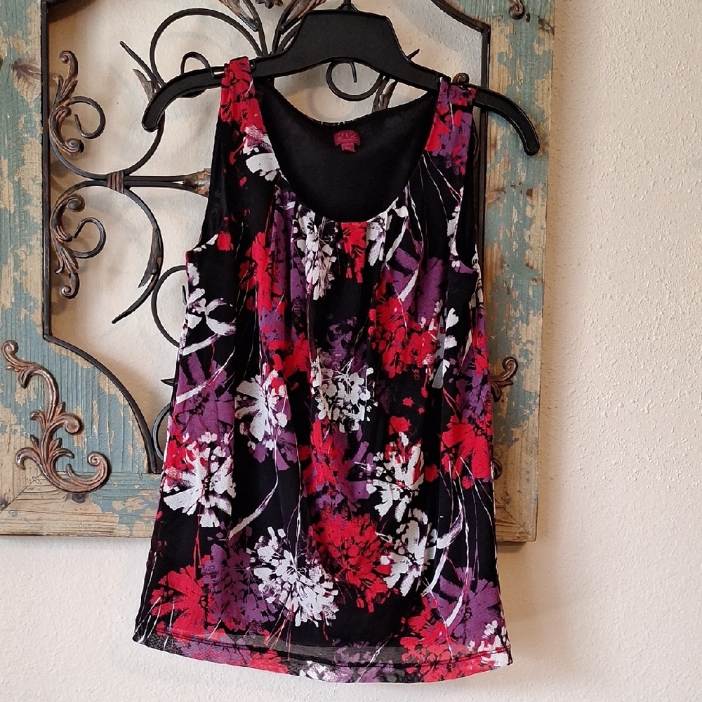 🔥🔥CLEARANCE ITEM🔥🔥 Ruffled Pink and Purple Tank Top. Size XS